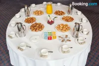 Senator Parque Central - breakfast