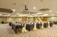 Almadera Hotel Makassar - Boutique