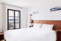 Hotel du Port