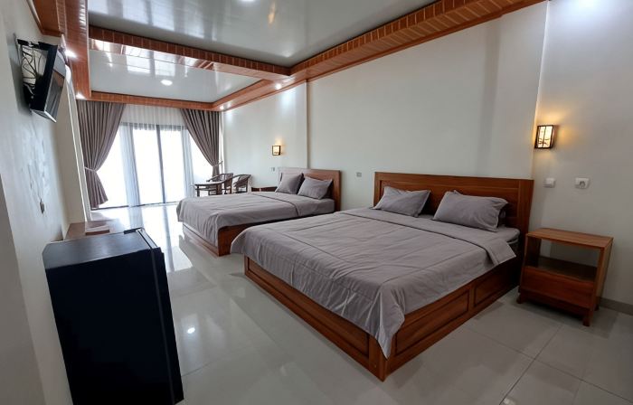 Family Stay Beach View at Omah Sundak 3