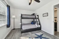 Tropical Oasis in the Heart of Tampa - Perfect for Families or Couples - 프라이빗 풀
