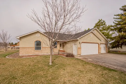 Family Friendly Modern Home- Adventures Start Here! - Wi-Fi