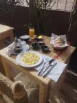 Tildi Surf House - breakfast