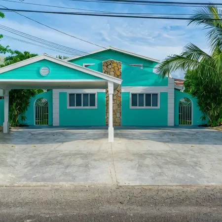 Entire Condominium Home away from Home with Pool, Near Beach