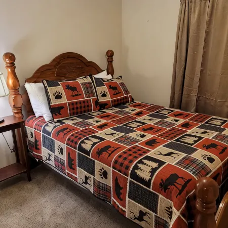 Cozy Mountain Escape - 10 Minutes from Bretton Woods Ski Area