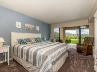 Wapato Point Halmalka Condo 510B 3 Bed 2 Bath Sleeps 8, Lake Views, Next to Pool Hotels in Manson