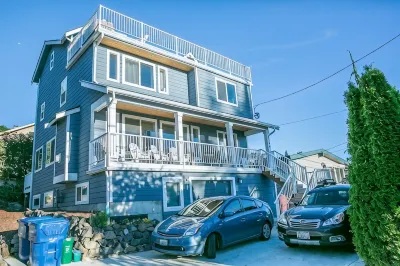Beautiful, Spacious home in Fremont/Ballard Hotels in Fremont