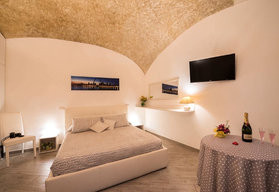 Petros Room Camere in Salerno's old town
