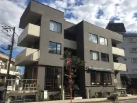 Treeside Hotel & Apartment - parking