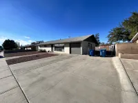 4 bdrm/ 2 bath house close to lake Powell, antelope canyon and horseshoe bend - 2-Star