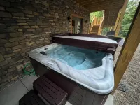 "Scenic Solitude" - A great place to experience Hocking Hills !!! - Chalets