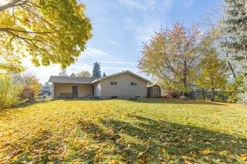 Peaceful and Welcoming 3 bedroom/1.5 bath home conveniently located! - 3-Star