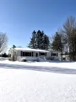 Northwoods Country Getaway! 40 acres to play and enjoy! No Cleaning Fee!! - Wifi