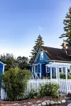Stunning Victorian 4BR w/Hot Tub 5 Min to Downtown - Boutique