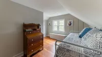 Private Cozy Cottage in Charming Walloon Lake Village - Sleeps 13! - WiFi
