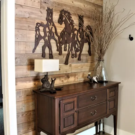 Escape to Your Cozy 2-Bedroom Cottage, Just a Hop Away from Rock City