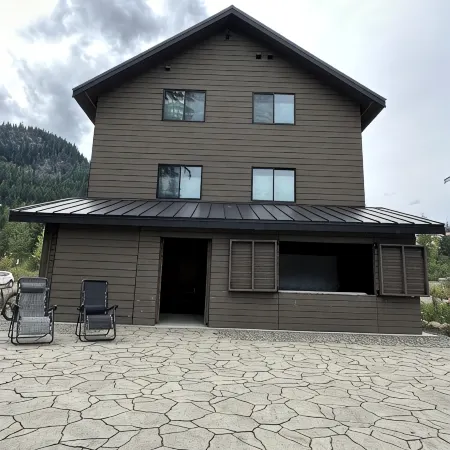 Mountain Cabin
