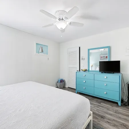 Siesta Key Beachside Condo-direct beach access