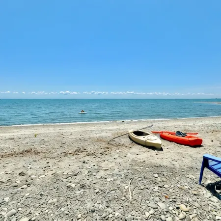 Charming 3 Bedroom Beach Front Cottage