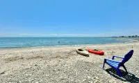 Charming 3 Bedroom Beach Front Cottage - شاطئ