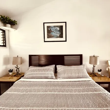 Tropical, Bright Studio: Steps to Golf Course, Beaches, & Amazing Views