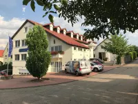 Engelhard Das Landhotel Garni - parking