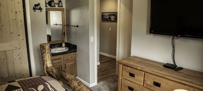 Newly renovated Winter Park condo on the Fraser River Hotels in Winter Park