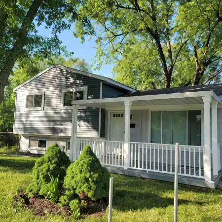 Comfortable 4 Bedroom / 1.5 Bathroom Home