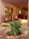 Desert garden apartment surrounded by Sedona’s majestic red rock mountains - Condos