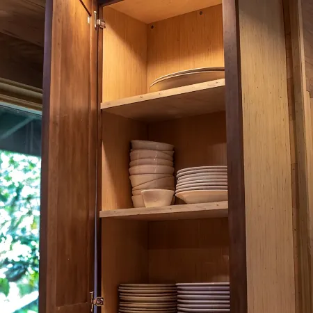 Honeymoon Loft Cabin - Soaking Tub & Fireplace - Walk to Mentone