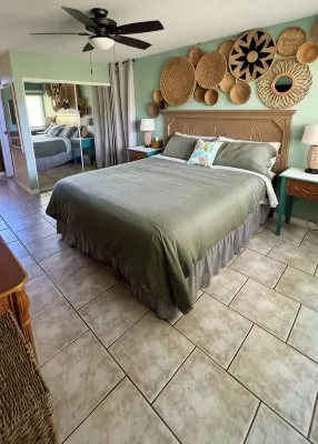 Air Conditioning,Pool, Surf Boards &Beach Supplies,Pool, Lanai,Sleeps 4, Kitchen - 3-Star