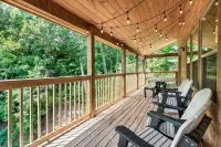 Breathtaking Cabin in Perfect Location W A Private Pool and Coutnless Amenities! - สระว่ายน้ำส่วนตัว