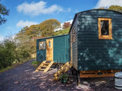 Siabod Huts - Parking