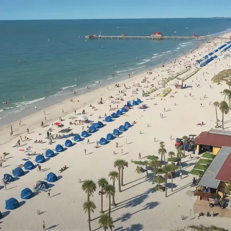 ★ SCENIC POOLSIDE❤ tastefully decorated and minutes away from Clearwater Beach
