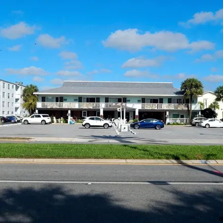 Island House Resort Hotel