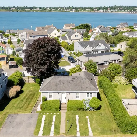 Ocean Views, Walk to Beach, Central AC, 4 Car Off Street Parking