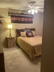 The Cow Palace! Beautiful 3/2 townhouse with a western flair! - อ่างจากุชชี่