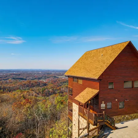 Specials! Stunning Views+Location. 4 King Beds w/ en Suite. Hot Tub, Games!