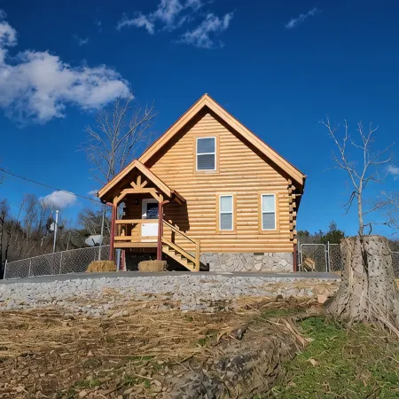 Little  House  On  The  Quarry
