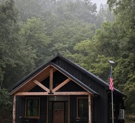 Cozy 2-BR cabin with bonus loft bedroom by the Wine Trail in the Shawnee Forest! - Chalets