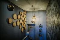 Absoluxe Suites - Homestays