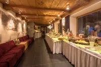 Hotel Rezia - servizio colazione
