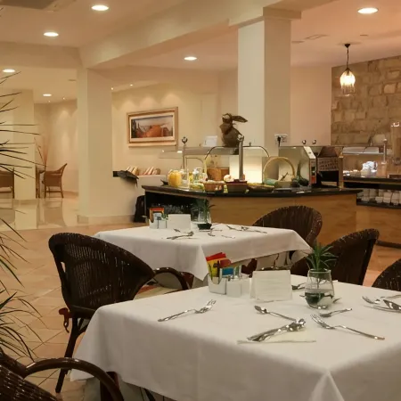 Apartamentos Jardín del Conde