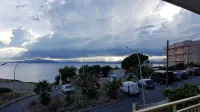 Apartment facing the sea with pool and 2 bedrooms - 2-نجوم
