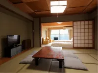 Itoen Hotel Atagawa - piscina