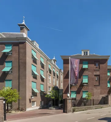 Wittenberg by Cove Hotel dekat Claes Claeszoon Hofje