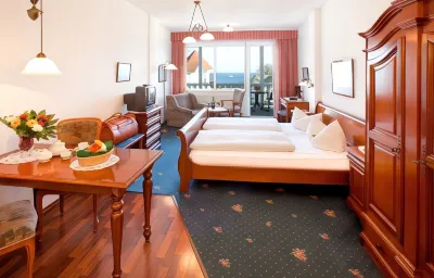 Hotel Stranddistel Rügen فنادق في سيلين