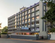 Vivanta Mangalore Oldport Road - Formerly Known As Taj Manjarun Hotels near Monte Mariano Church