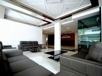 Eminent Hotel