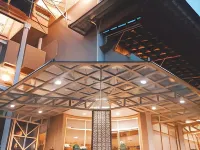 Nuwis Hotel & Convention Отели рядом с достопримечательностью «Умбул Сидомукти»